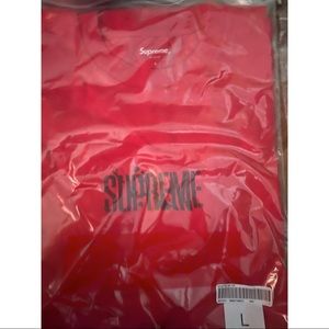 Supreme splatter s/s top red